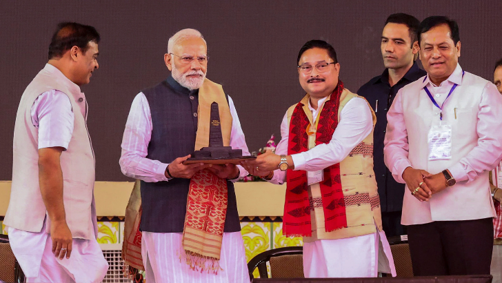 https://www.salarnews.in/public/uploads/images/newsimages/maannewsimage14092025_150450_PM Modi attacks Congress.png